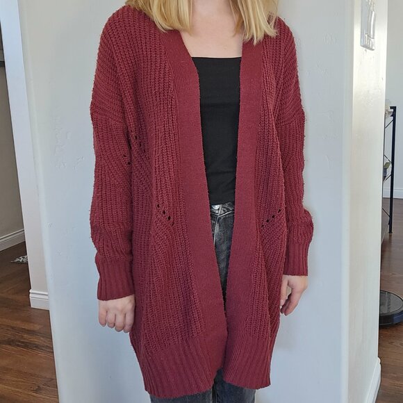 Daytrip Red Cardigan - Picture 3 of 4